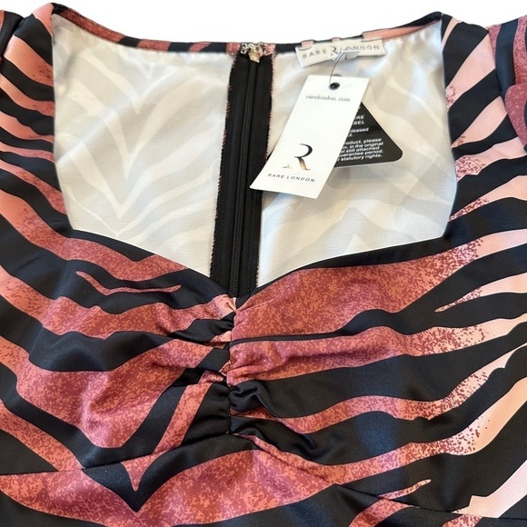 New Rare London Animal Print Mini Dress Long Sleeve Tiger Leopard NWT Sz 8 Large - Picture 2 of 16